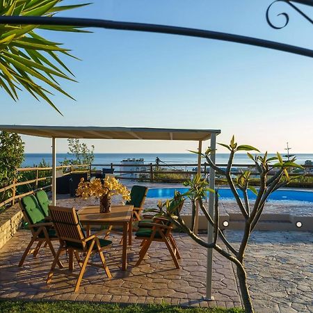 Family Villa Ellis Plakias With Private Pool 200M To The Beach Walking Distance To The Amenities Exteriör bild